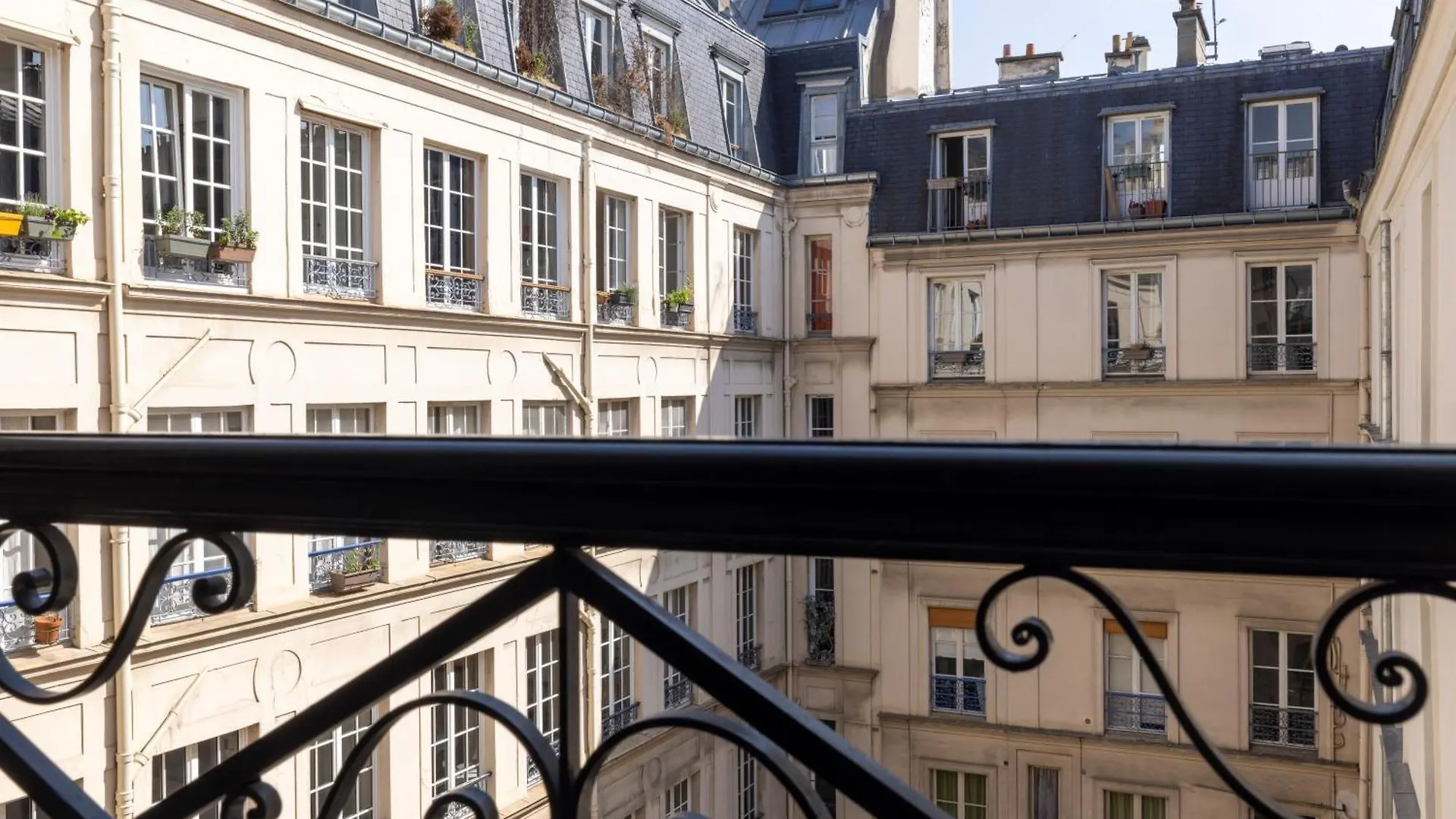 L'antoine Hotel